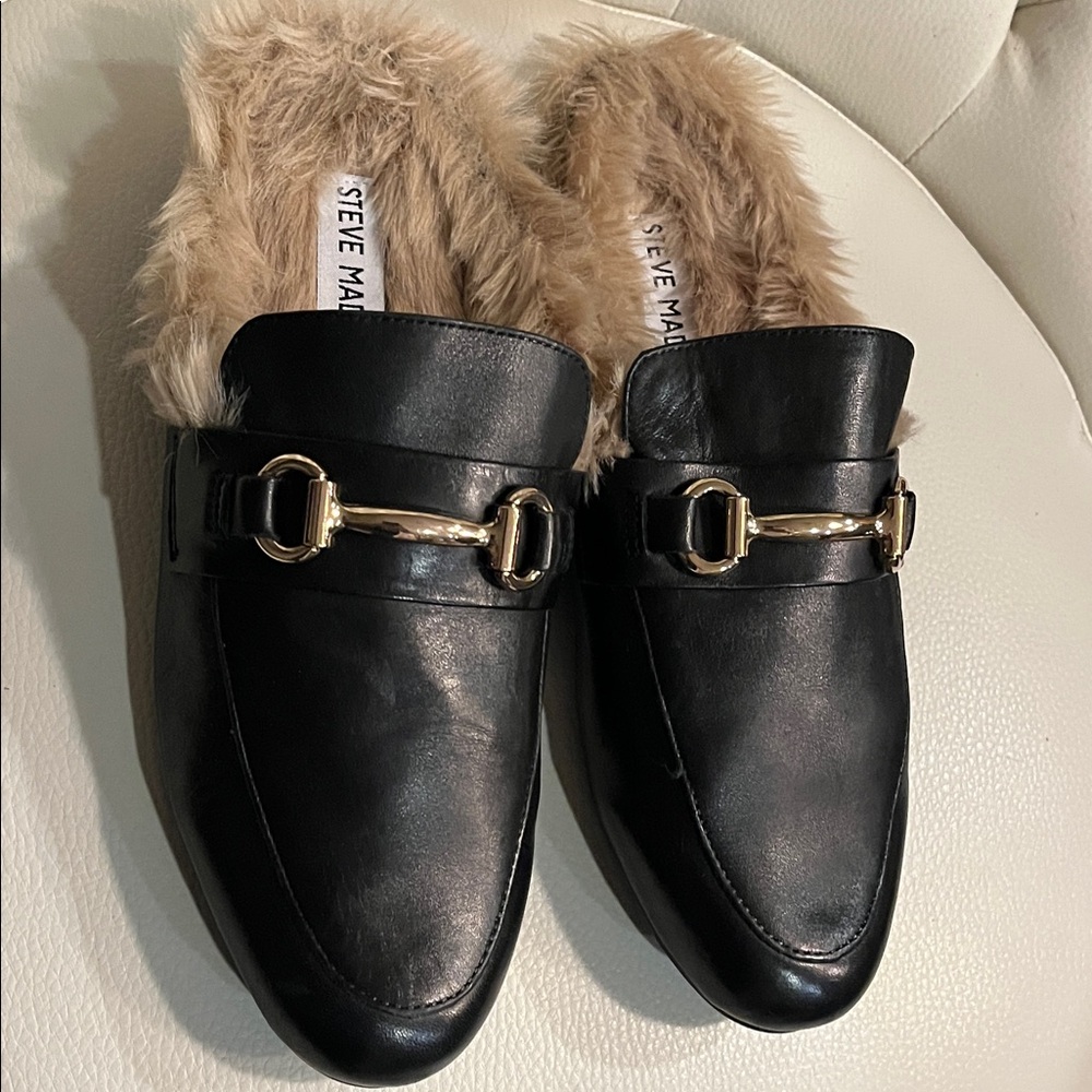 Steve Madden Black Leather faux Fur-Lined Slip-On Mules with Gold Hardware